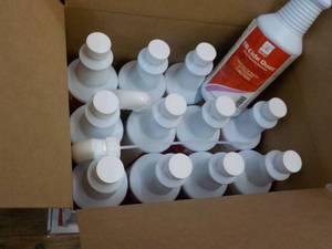 lot 123 image: 12 ct Qt Bottles TB-CideOuat Cleane...