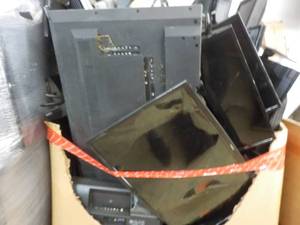 lot 125 image: Pallet of Electronics...