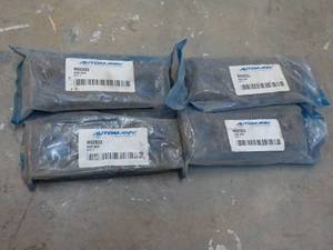 lot 190 image: Automan M62833 Side Bars 4 ct...