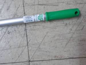 lot 199 image: Unger Aluminum Straight Handle 59 ...