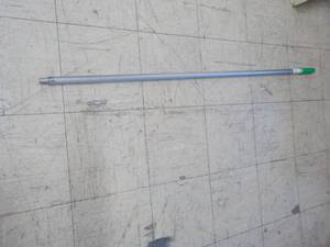 lot 203 image: Unger Aluminum Straight Handle 59 ...