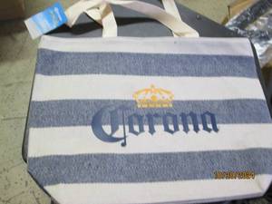 new corona 20 inch zippered beach b...