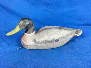lot 165 image: Vintage Air Light Plastic Co. Duck Decoy