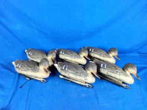 lot 170 image: 6 Carry Lite Duck Decoys