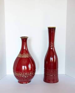 lot 36 image: Two Red Ceramic Vases
