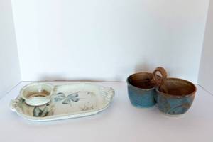 lot 42 image: Pottery Serving Ware