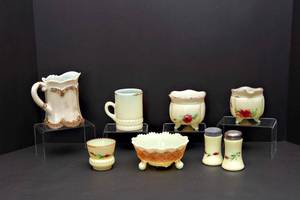 lot 47 image: Vintage Custard Glass