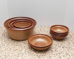 lot 176 image: Stoneware Bowl Set