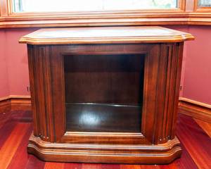 lot 59 image: Side Table with Glass Display Case