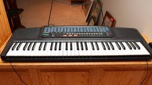 lot 124 image: Casio Tone Bank CT-638 Keyboard