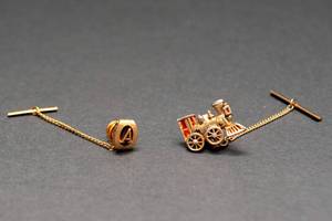 lot 146 image: Tie Pins