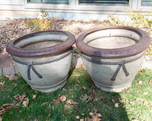 lot 208 image: Large Resin Planters