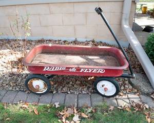 lot 215 image: Vintage Radio Flyer Wagon