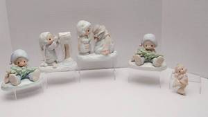 lot 242 image: Precious Moments #5
