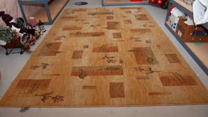 lot 165 image: Area Rug