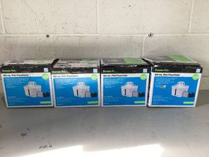 lot 428 image: LOT OF 4 Premier Pet 60 oz. Pet Fountain