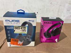 lot 276 image: LOT OF 2 Wireless Headphones
