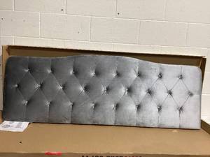 lot 469 image: Castle Place Upholstered Tufted Headboard, Light Grey Velvet, Queen