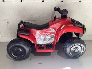 lot 500 image: Honda 6V FourTrax Ride on