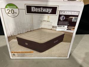 lot 375 image: Queen Size Bestway Maroon Tritech Airbed 20 with Built-in AC Pump