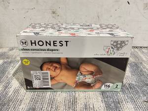 lot 196 image: The Honest Company, Clean Conscious Disposable Baby Diapers, Giraffes & Pandas Prints, Size 2, 116 Count