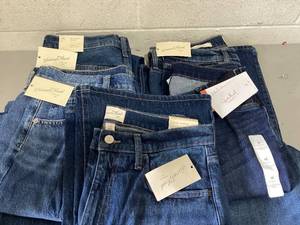 lot 673 image: LOT OF 5 Womens Jeans Size 10