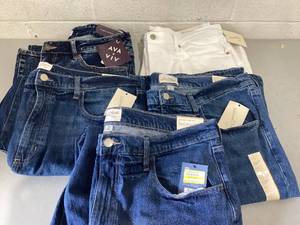 lot 678 image: LOT OF 5 Womens Jeans Size 16