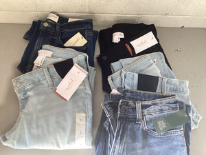 lot 683 image: LOT OF 5 Womens Jeans Size 2