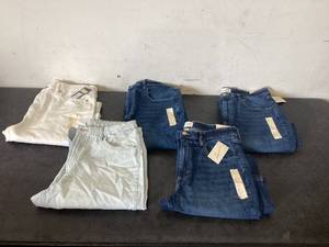 lot 635 image: LOT OF 5 Womens Jeans Size 14