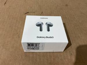 lot 28 image: Samsung Galaxy Buds3 Bluetooth Earbuds with Charging Case