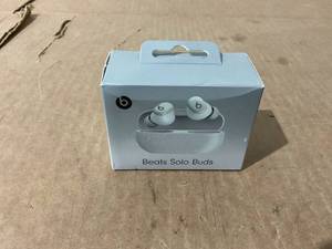 lot 47 image: Beats Solo Buds - True Wireless Earbuds