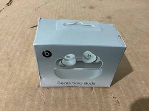 lot 48 image: Beats Solo Buds - True Wireless Earbuds