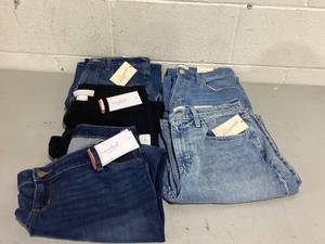 lot 702 image: LOT OF 5 Womens Jeans Size 8