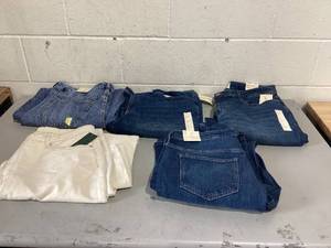lot 742 image: LOT OF 5 Womens Jeans Size 11