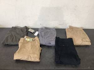 lot 667 image: LOT OF 5 Mens Pants Size 40x30