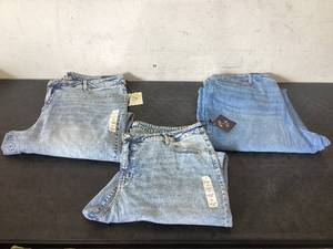 lot 764 image: LOT OF 3 Womens Jeans Size 26