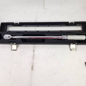 lot 203 image: Large Icon Torque Wrench 90 Tooth Excellent Condition