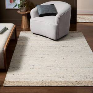 lot 26 image: Town & Country Terra 8 X 10 Area Rug
