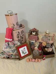Vintage Bathroom Decor