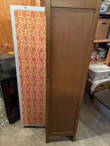 2 Privacy Screens