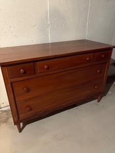 Short Dresser