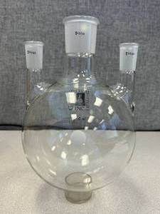 Brand New 3000ml 3 Neck Boiling Flask GlassTech Supplies, 2440, 4550
