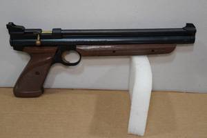 lot 2 image: Vintage Crosman 1377 .177 Cal Air Pistol