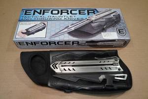 lot 14 image: The Enforcer Tactical Gauntlet and Throwing Knives