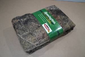 lot 33 image: Remington 54x12 Camo Burlap