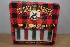 lot 47 image: 14 String Light 12-Gauge Light Set