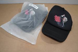 lot 49 image: 2 Donald Trump Hats