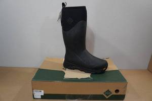 lot 115 image: Muck Boots Mens Arctic Ice Winter Boots -Size 8