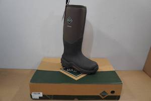 lot 117 image: Muck Boots Mens Wetland Premium Field Boots -Size 5