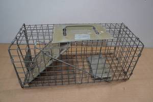 lot 171 image: Havahart Live Trap
